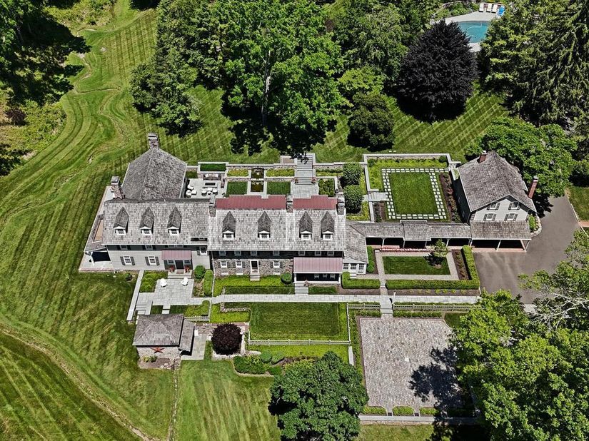 465 Pineville Road, Newtown PA 18940