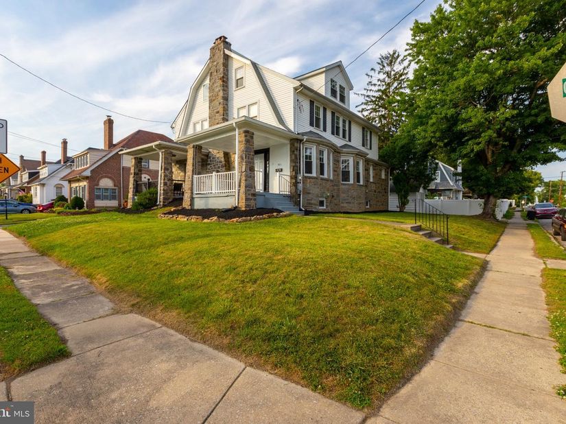 901 Ormond Avenue, Drexel Hill PA 19026