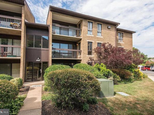 515 Florida Avenue 102, Herndon VA 20170