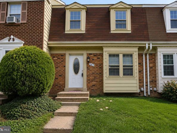 367 Linden Court, Herndon VA 20170
