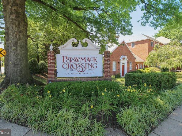 1708 W Abingdon Drive 301, Alexandria VA 22314