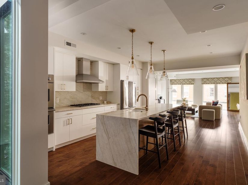 262 S 16TH Street 4, Philadelphia PA 19102