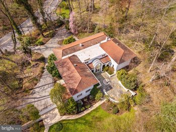 844 Bryn Mawr Avenue