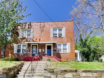 762 Congress Street SE