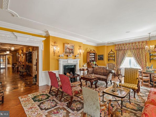 237 S 18TH Street 4B, Philadelphia PA 19103