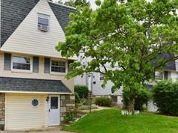 2851 Welsh Road, Philadelphia PA 19152