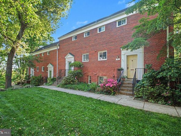 1517 Mount Eagle Place, Alexandria VA 22302