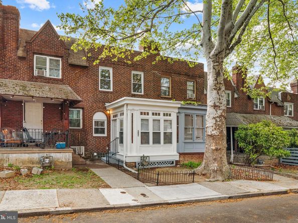 438 Glendale Road, Upper Darby PA 19082