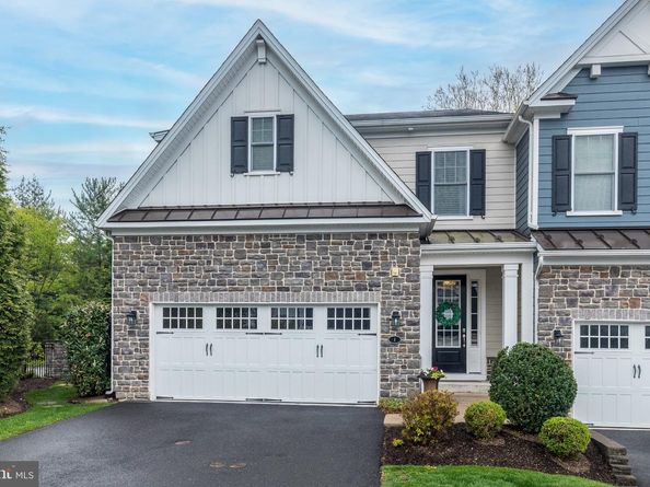 1 White Field Court, Lower Gwynedd PA 19002