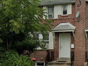 209 E Greenwood Avenue