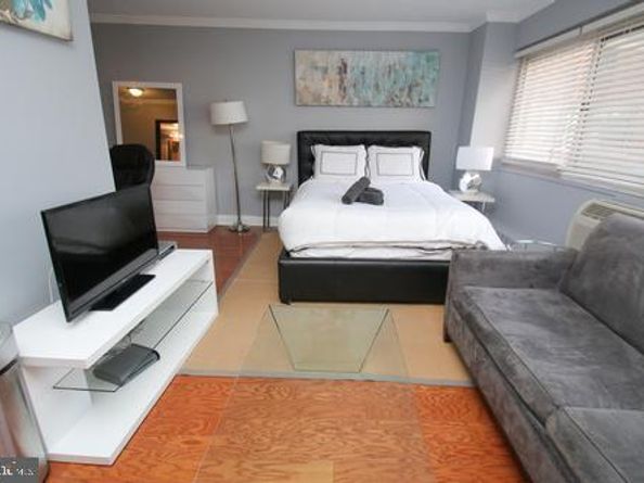 2101-17 Chestnut Street 323, Philadelphia PA 19103