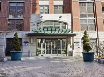 1021 N Garfield Street