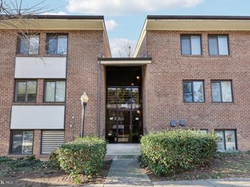 1410 Northgate Square