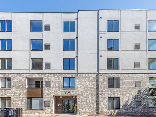 919 12TH Street NE A201, Washington DC 20002