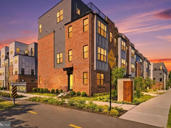 4901 Eisenhower Avenue, Alexandria VA 22304