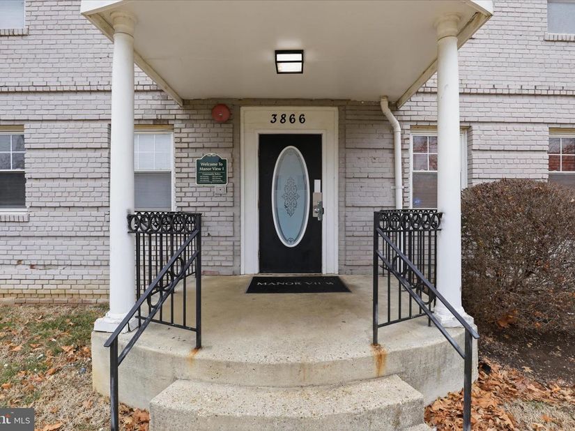 3866 9TH Street SE 102, Washington DC 20032