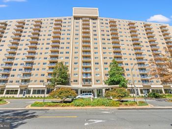 1225 Martha Custis Drive