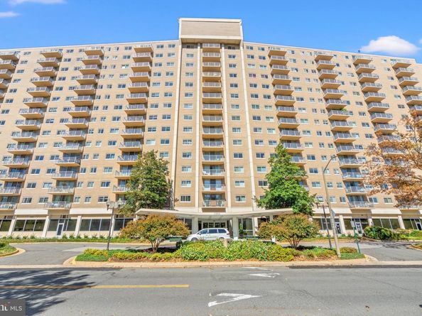 1225 Martha Custis Drive 1016, Alexandria VA 22302