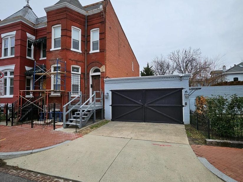 2015 5TH Street NW, Washington DC 20001