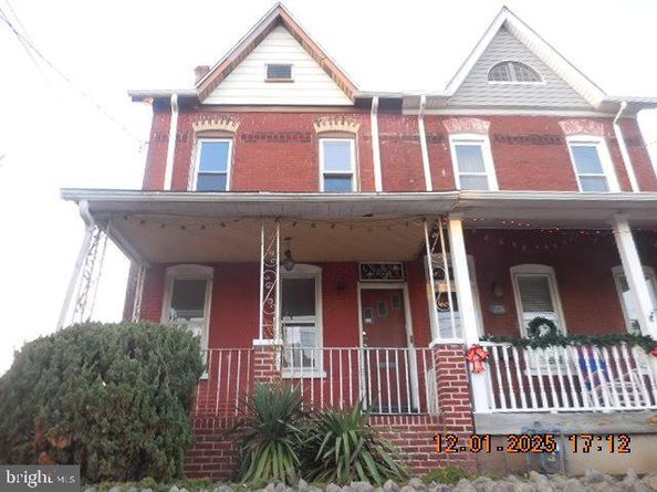 1224 E 11TH Street, Crum Lynne PA 19022