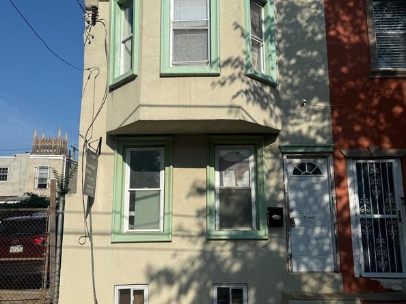 2609 N Waterloo Street, Philadelphia PA 19133
