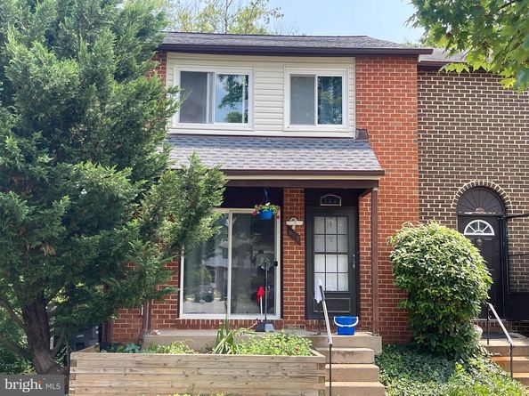 500 Giles Place, Sterling VA 20164