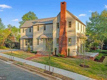 1004 Virginia Avenue