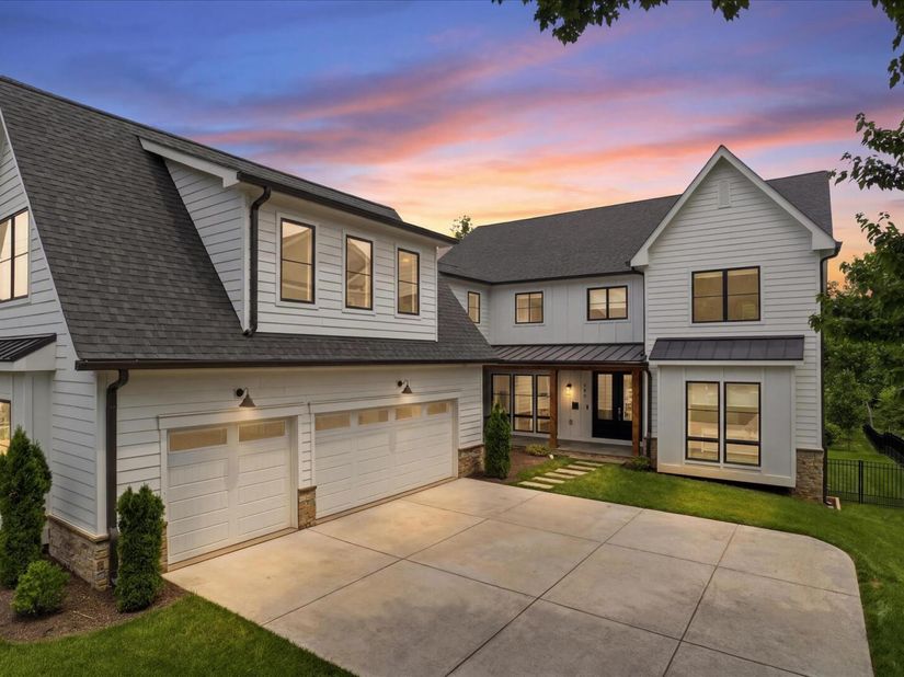 202 Branch Road SE, Vienna VA 22180