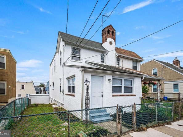 238 Heather Road, Upper Darby PA 19082