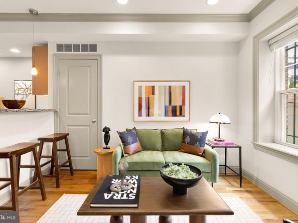 739 Newton Place NW 104, Washington DC 20010