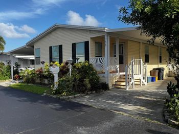 3428 Seacoast Street