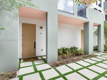 721 SW 11th Street E