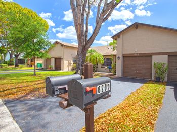 8202 NW 100th Drive