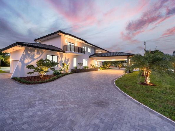 10201 SW 64th St, Miami FL 33173