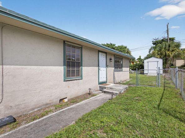 1332 W 33rd Street, Riviera Beach FL 33404