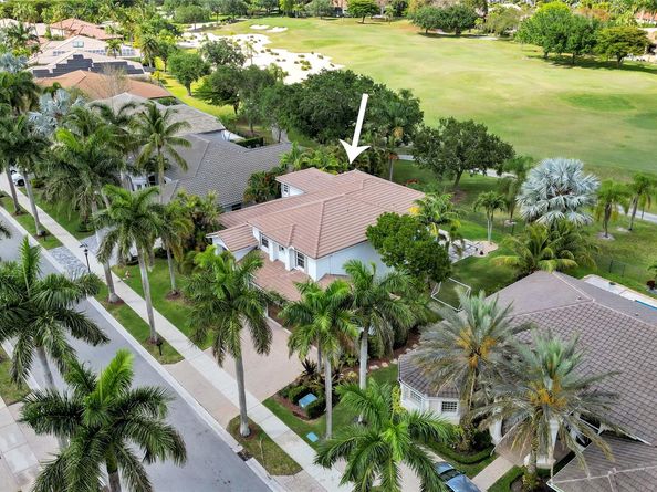 2527 Montclaire Cir, Weston FL 33327