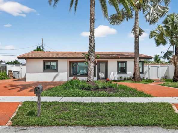 2840 NE 7th Terrace, Pompano Beach FL 33064