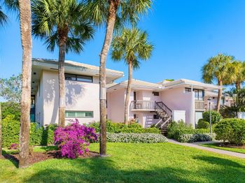 3838 Quail Ridge Drive N