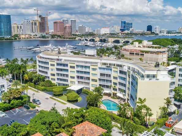 389 S Lake Drive 2h, Palm Beach FL 33480