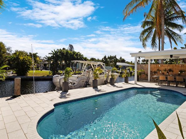 1060 SE 9th Avenue, Pompano Beach FL 33060