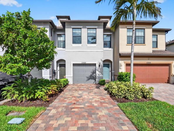 2362 Byron Street, Palm Springs FL 33406