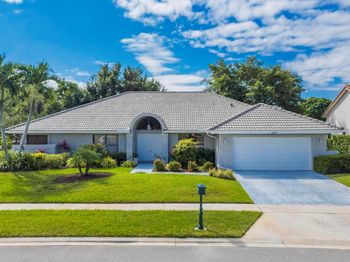 10180 Silver Lake Drive