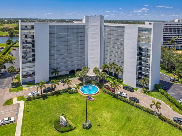 336 Golfview Road 518, North Palm Beach FL 33408