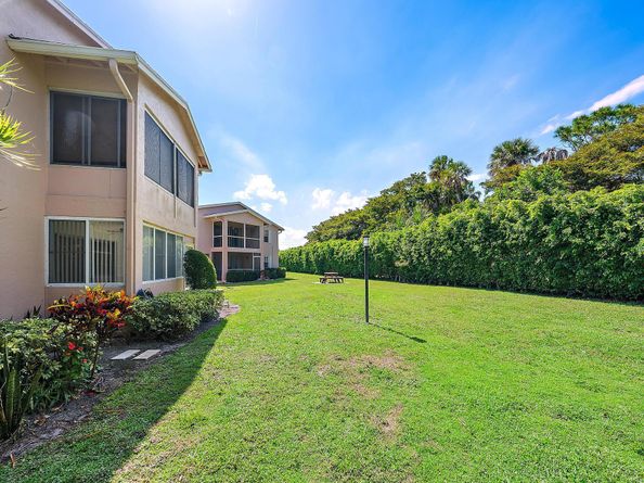 12416 Alternate A1a P7, Palm Beach Gardens FL 33410