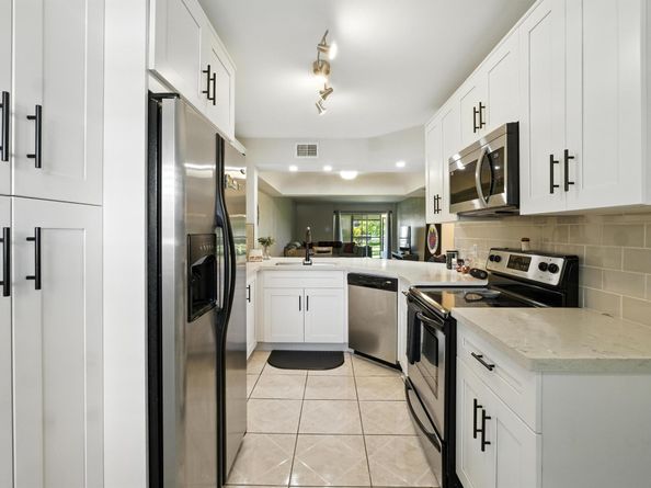 23380 Carolwood Lane 202, Boca Raton FL 33428