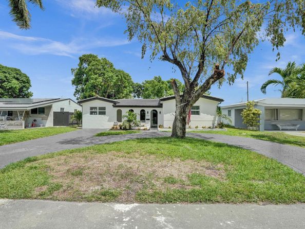 7341 Meridian St, Miramar FL 33023