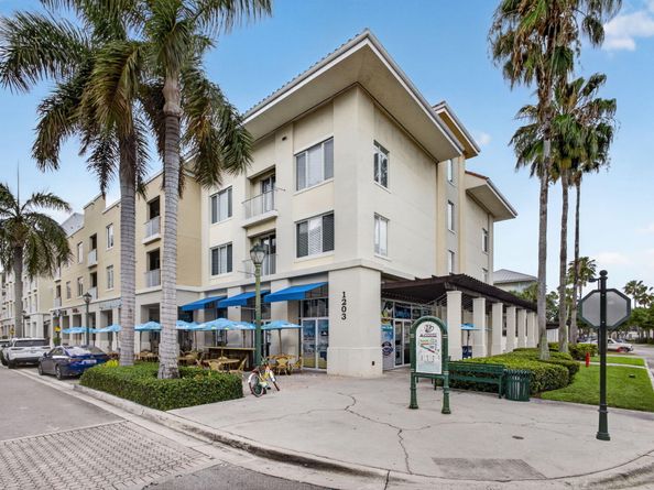 1203 Town Center Drive Drive 308, Jupiter FL 33458
