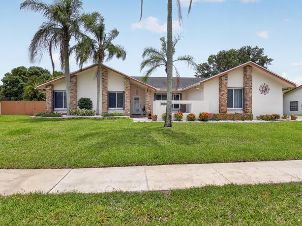18232 104th Terrace S, Boca Raton FL 33498