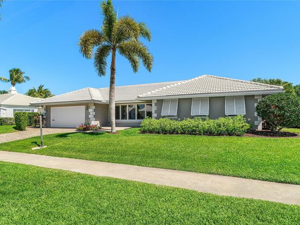 976 SW Mulberry Way, Boca Raton FL 33486