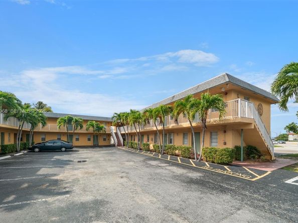 4081 N Dixie Hwy 27 27, Oakland Park FL 33334